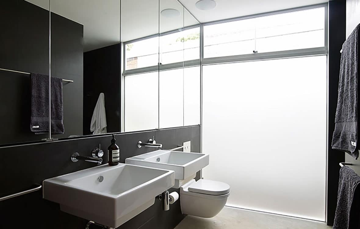 j2 build south coast roseberry bathroom